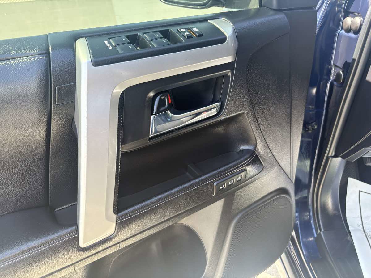 Used 2018 Toyota 4Runner Limited image 27