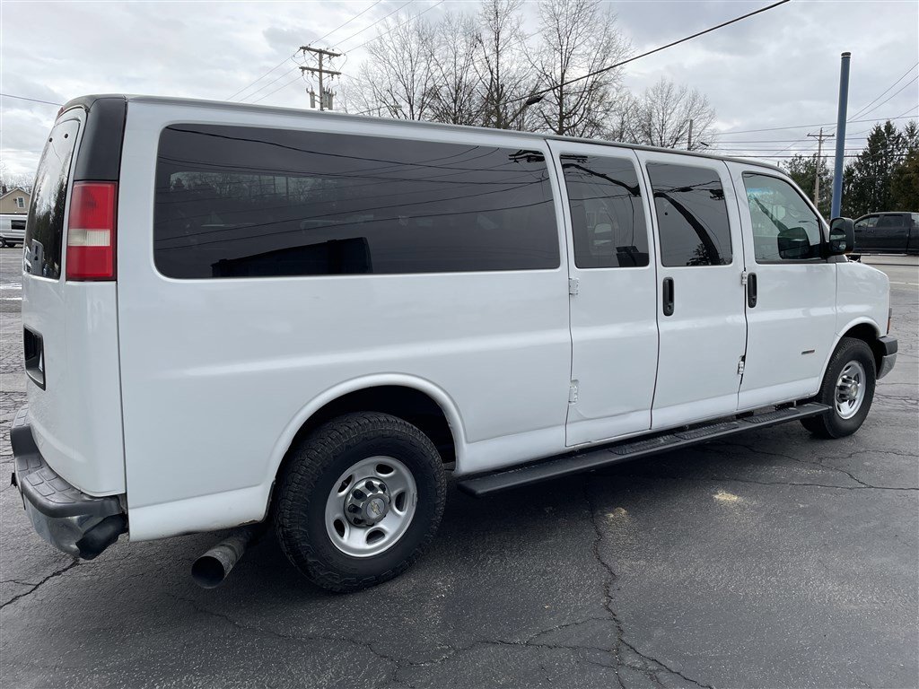 Used 2012 Chevrolet Express 3500 LT w/ Cold Climate Package RWD image 10