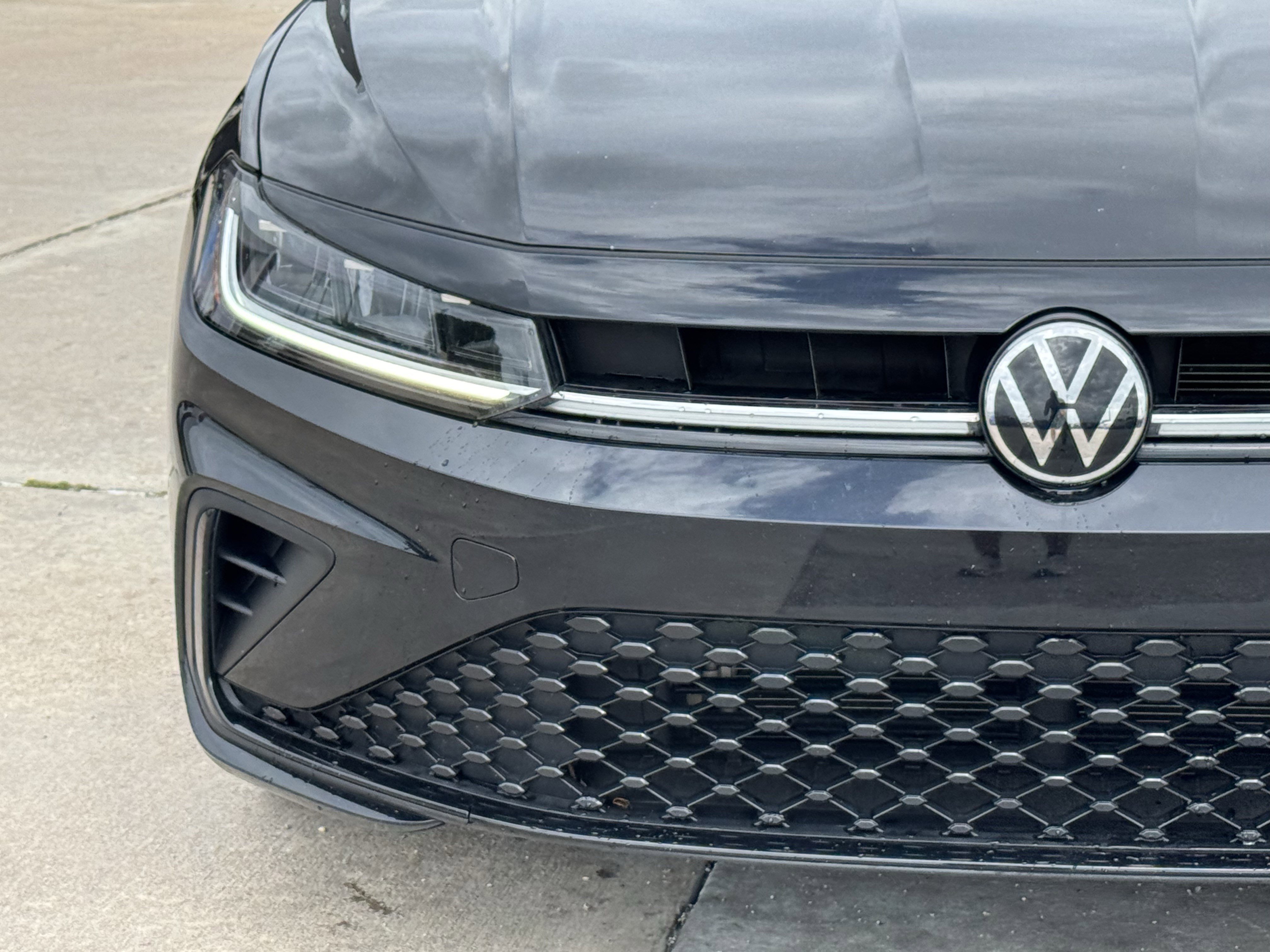 Used 2025 Volkswagen Jetta Sport FWD image 6