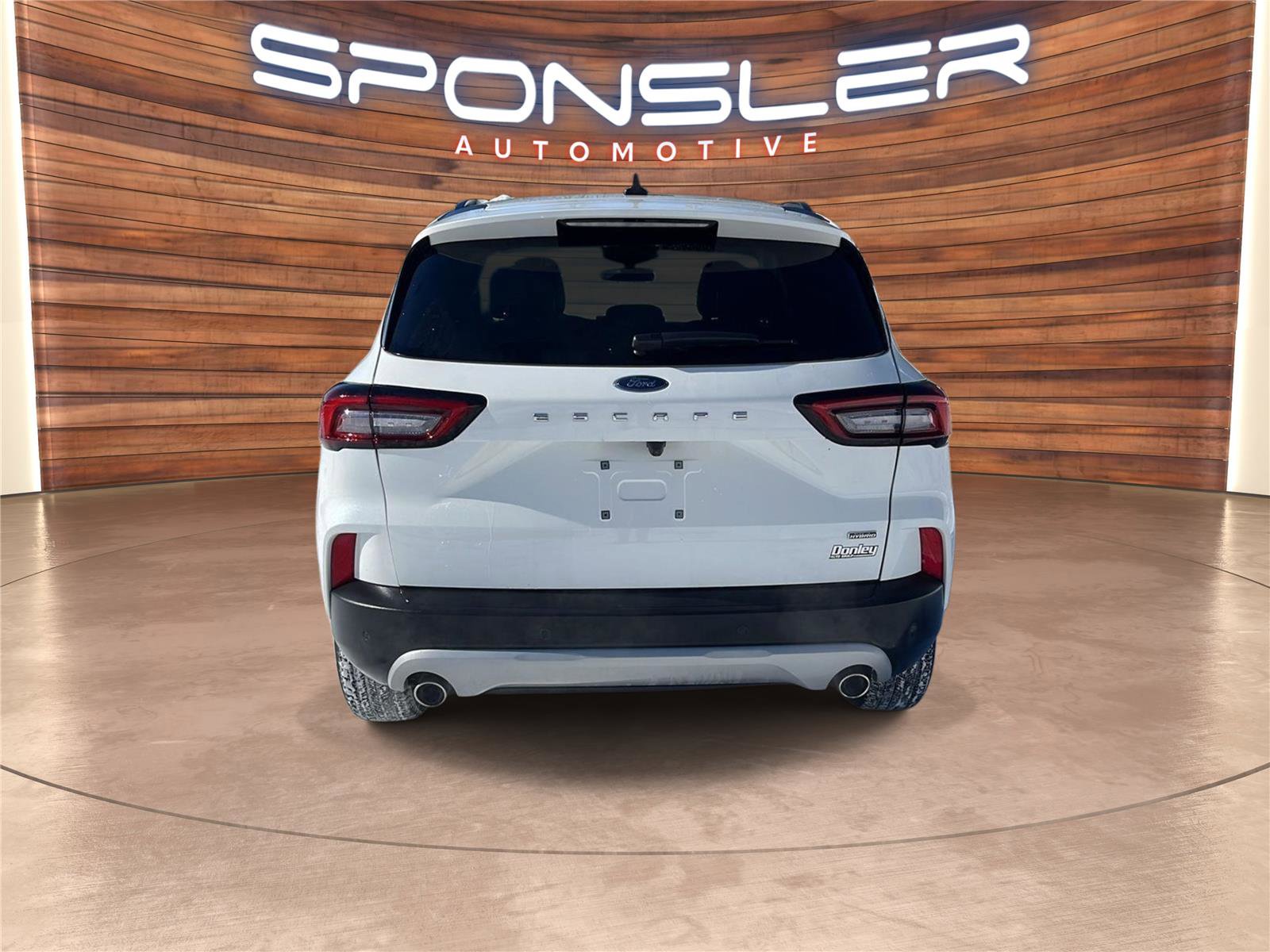 Used 2024 Ford Escape SE image 4