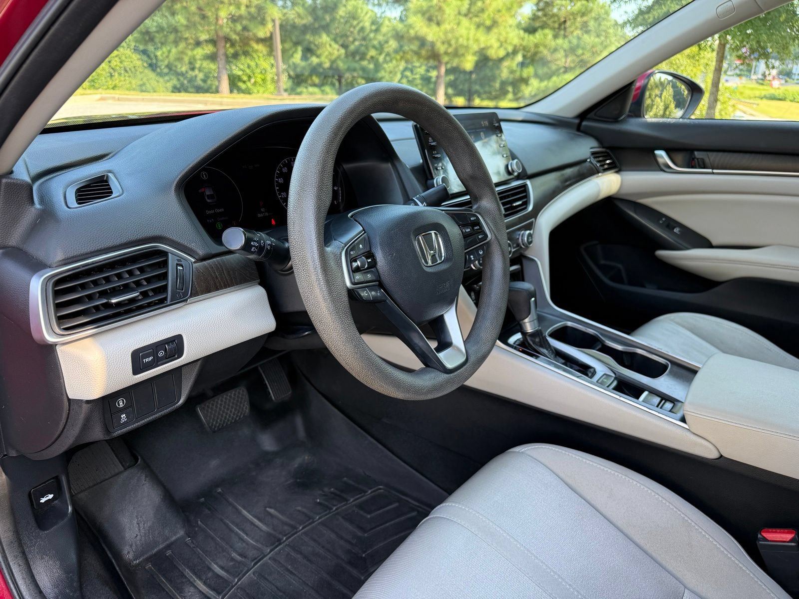 Used 2019 Honda Accord EX image 22
