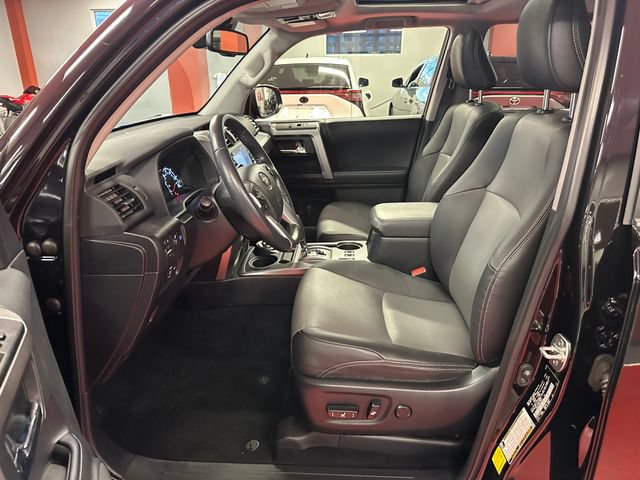 Used 2024 Toyota 4Runner SR5 Premium w/ Moonroof Package AWD/4WD image 10
