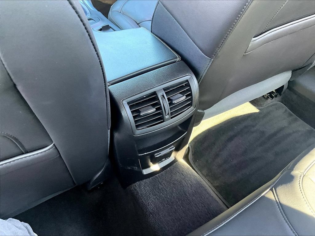 Used 2015 Buick Regal Premium FWD image 12