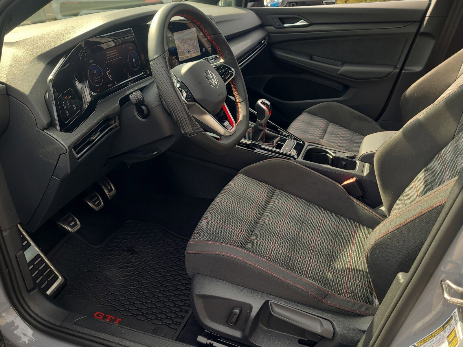 Used 2024 Volkswagen GTI SE image 14