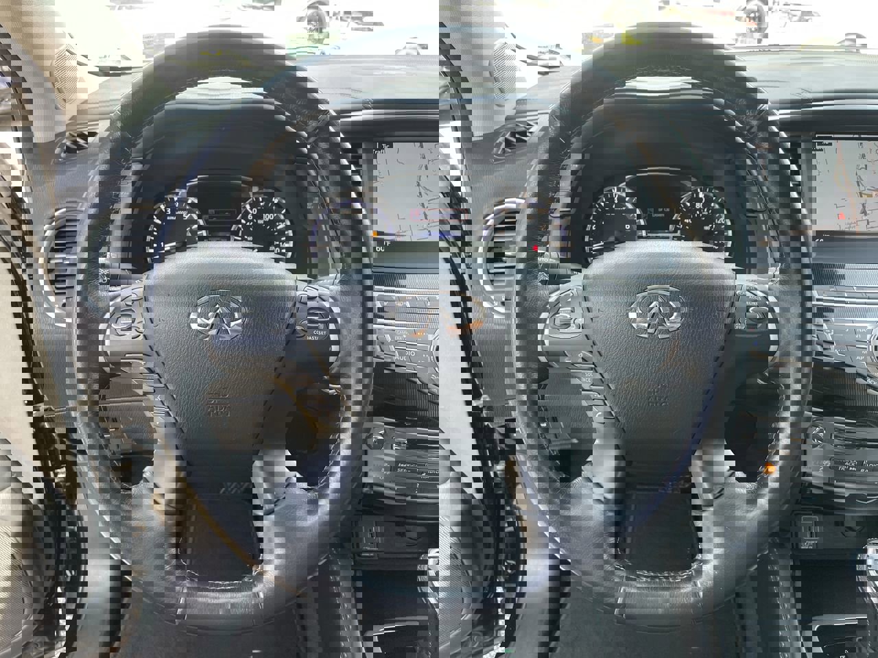 Used 2020 INFINITI QX60 Luxe w/ Essential Package image 10