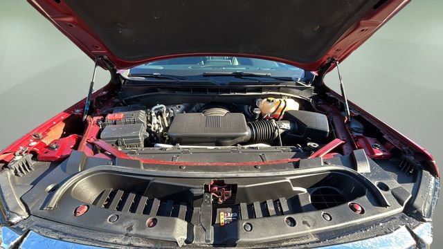 Used 2023 GMC Yukon SLT image 32