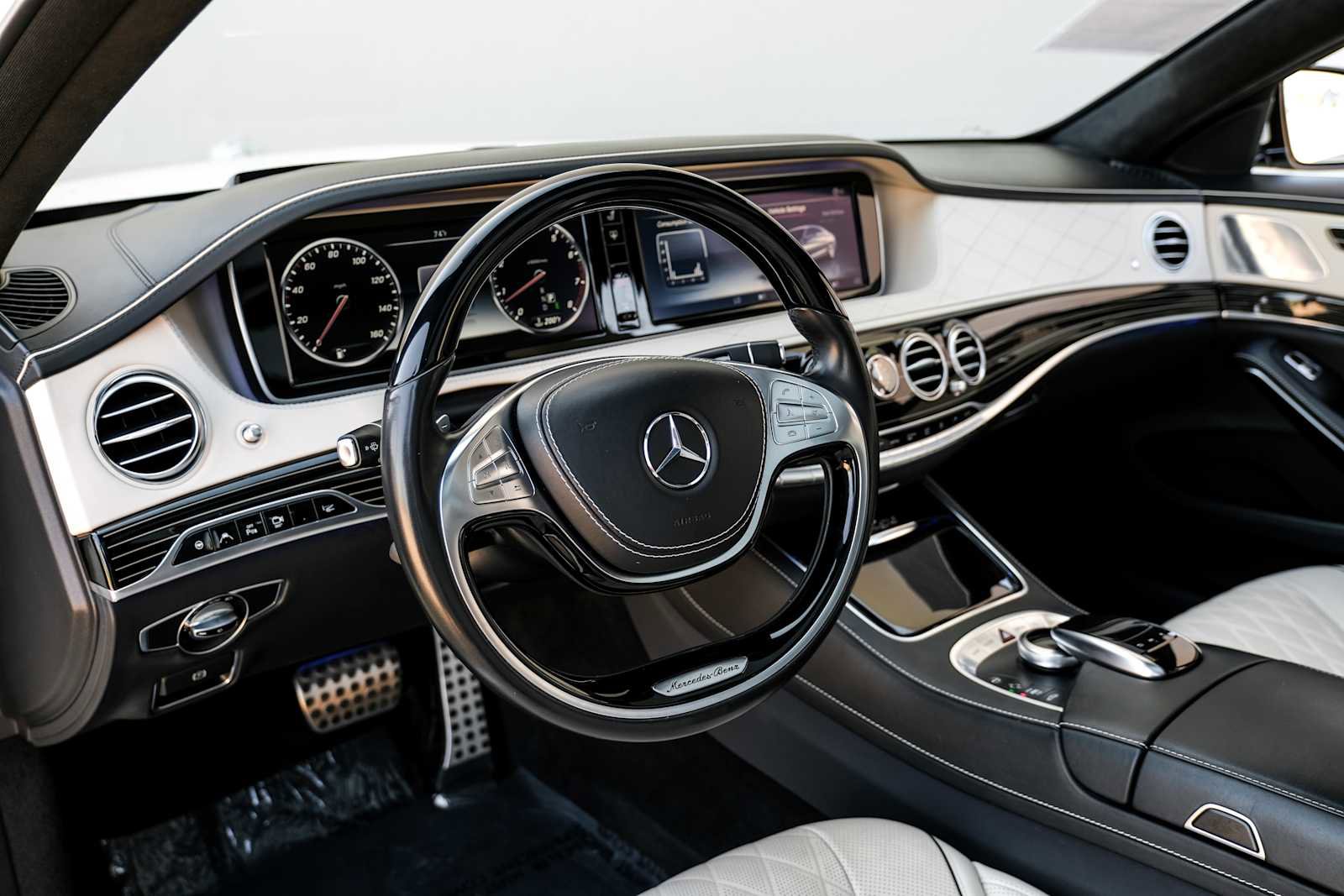 Used 2017 Mercedes-Benz S 550 Sedan image 3