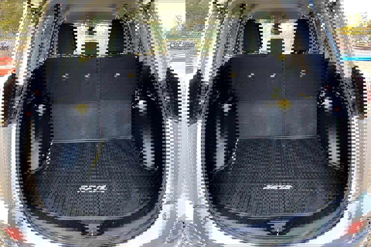 Used 2017 Toyota RAV4 LE image 33