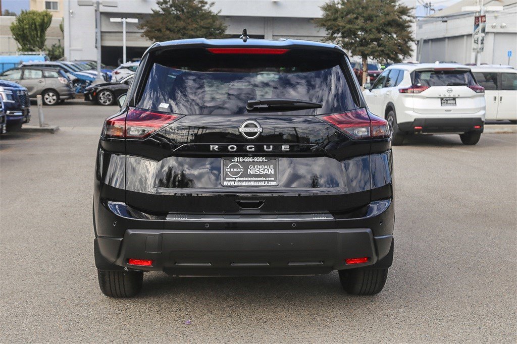 New 2026 Nissan Rogue SV image 7
