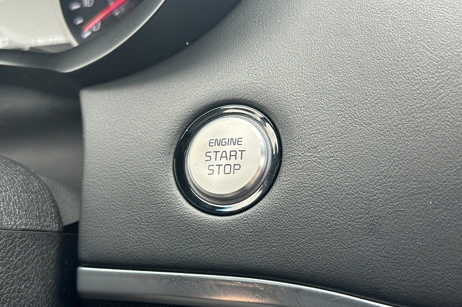 Used 2019 Kia Stinger GT2 RWD image 25
