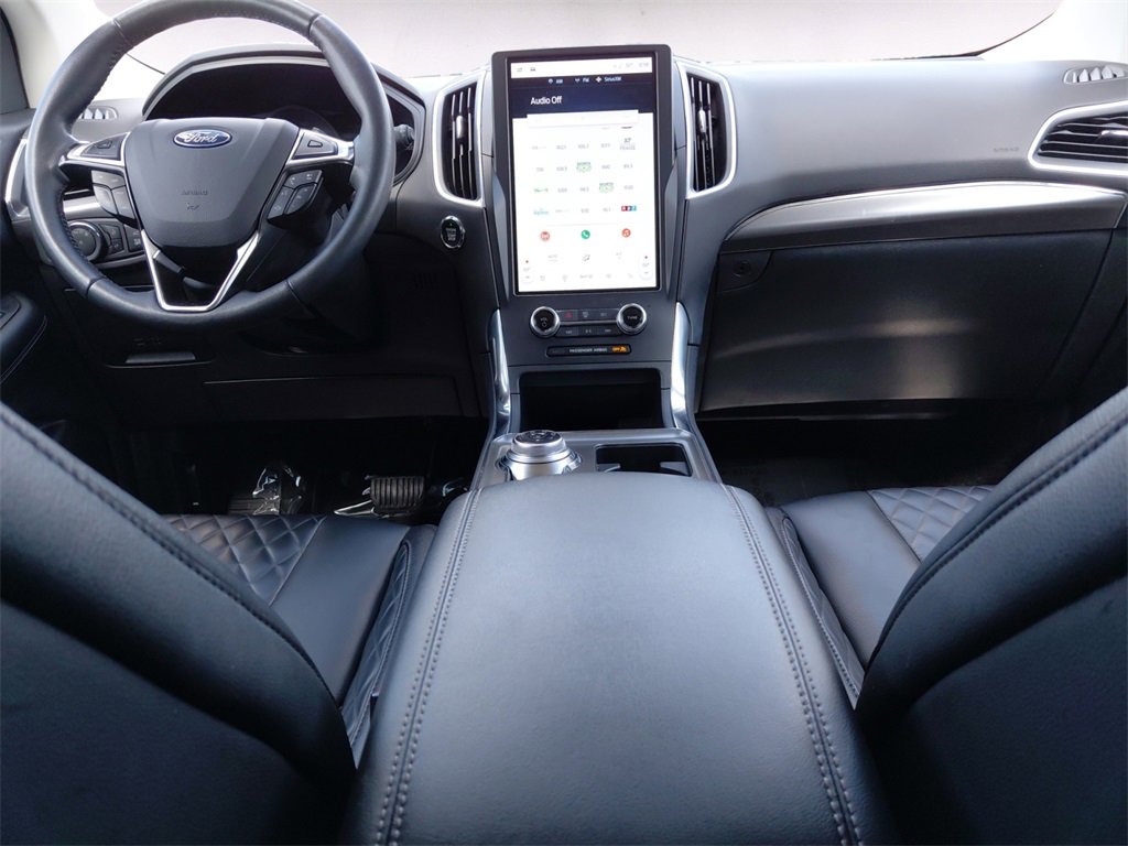 Used 2024 Ford Edge Titanium image 10