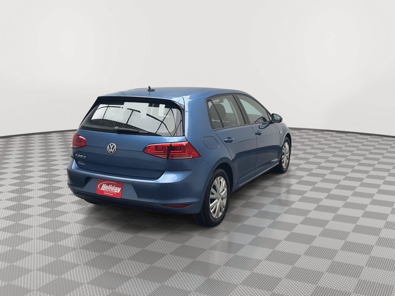 Used 2015 Volkswagen e-Golf Limited Edition FWD image 34