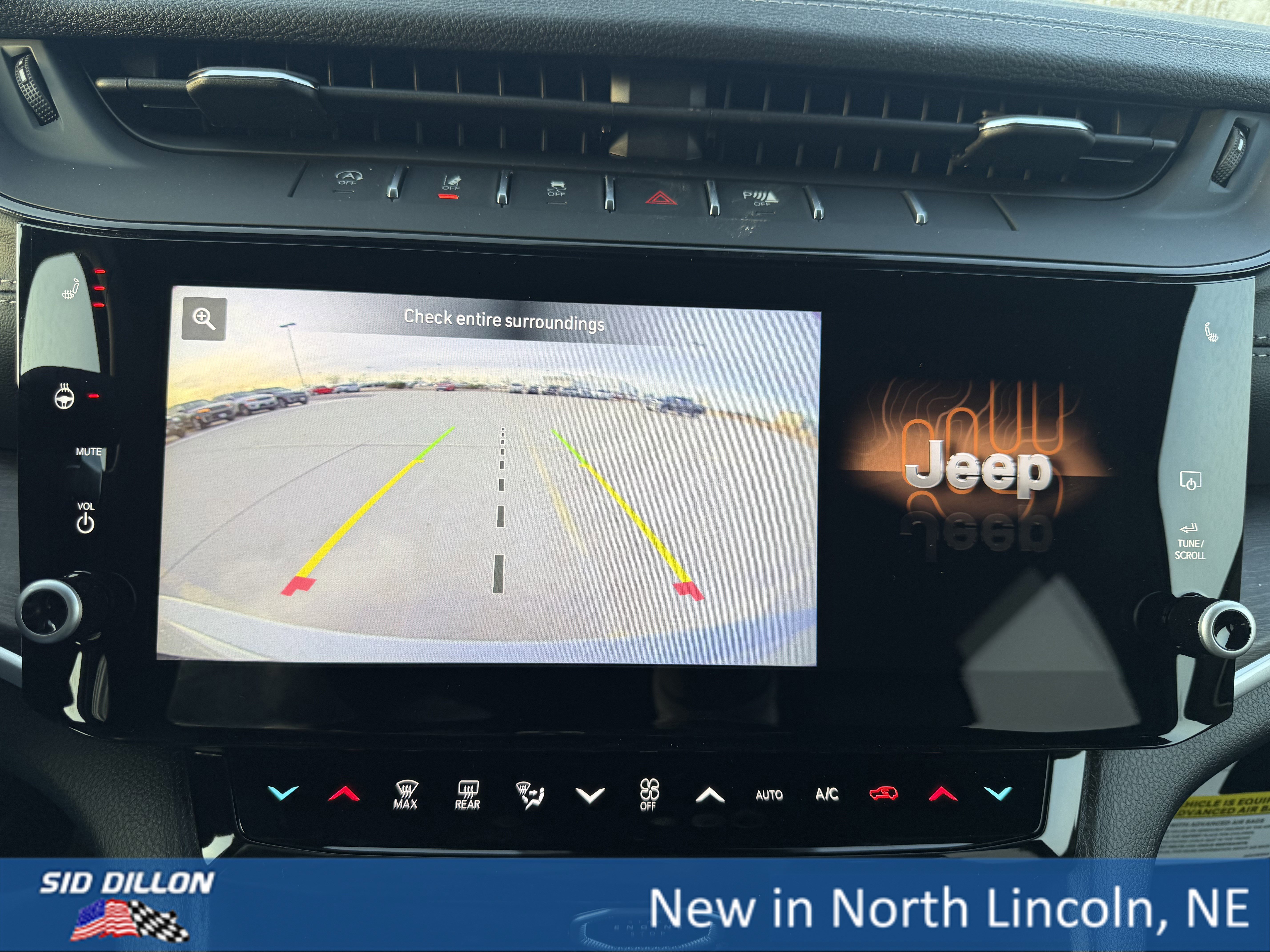 New 2026 Jeep Grand Cherokee Limited image 12