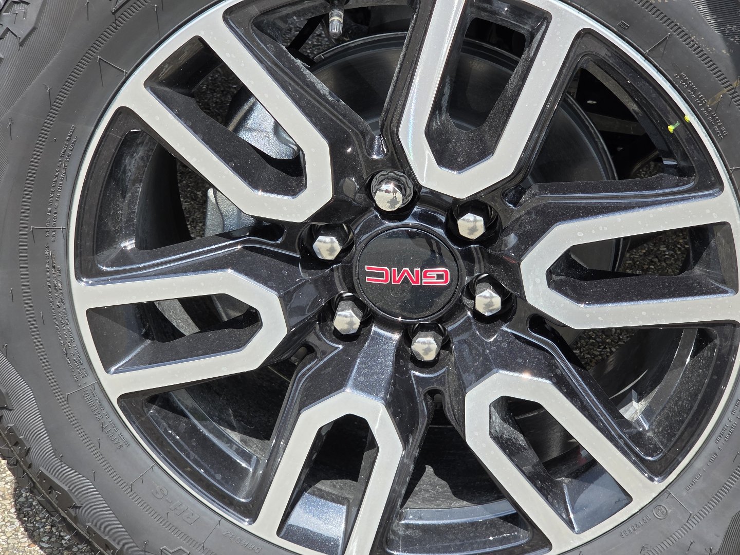 New 2026 GMC Sierra 1500 AT4 w/ AT4 Premium Package AWD/4WD image 13