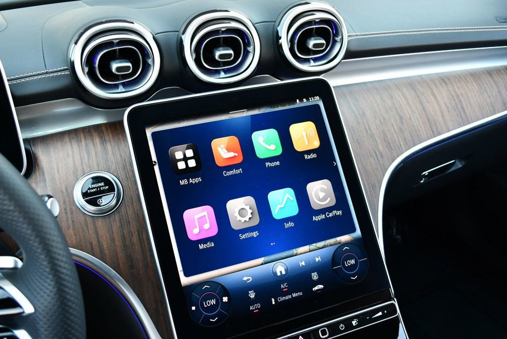 Used 2024 Mercedes-Benz CLE 450 4MATIC Cabriolet image 66