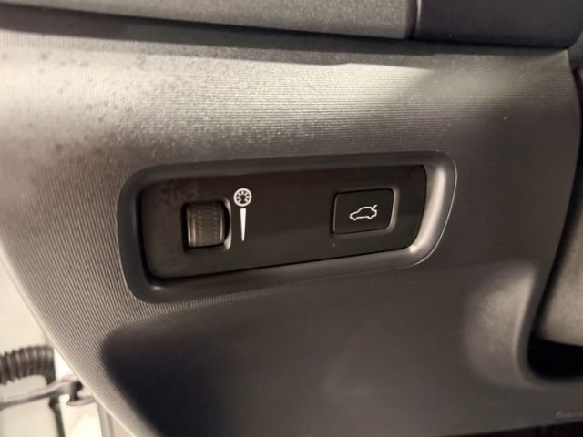 Used 2022 Polestar Polestar 2 w/ Performance Package AWD/4WD image 35
