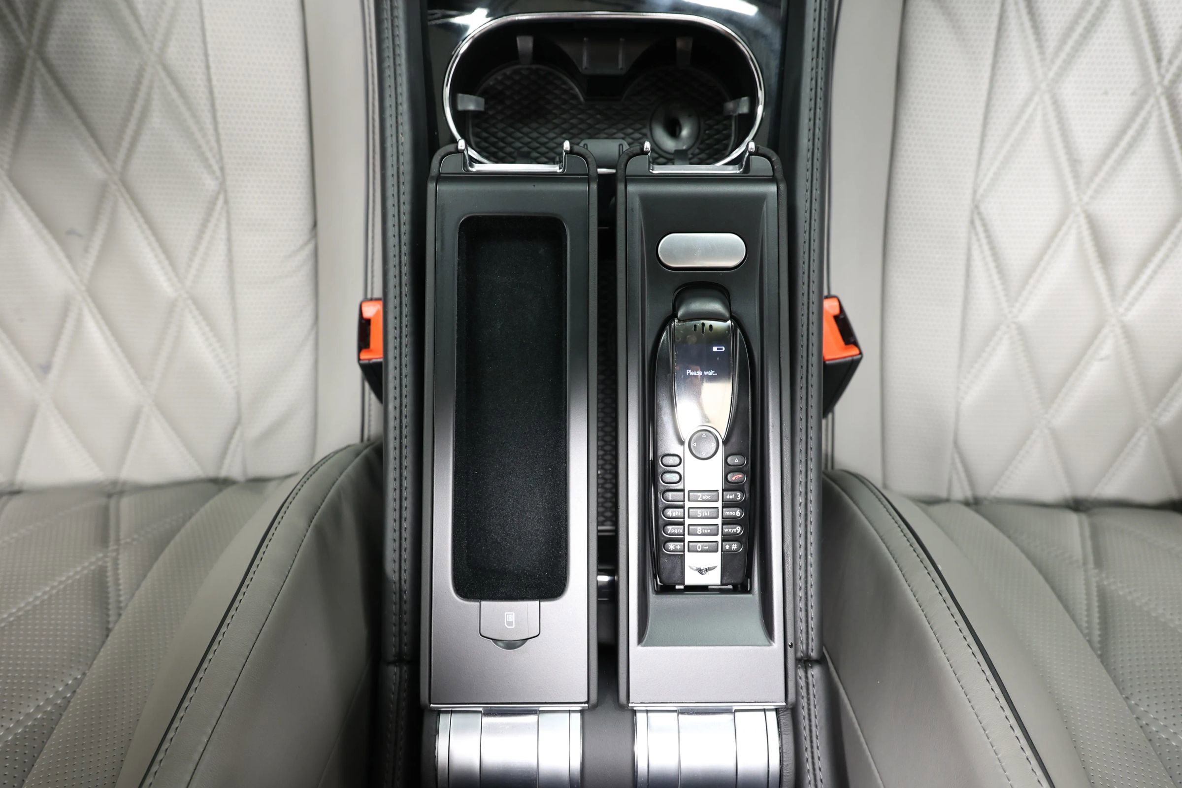 Used 2014 Bentley Flying Spur W12 image 37