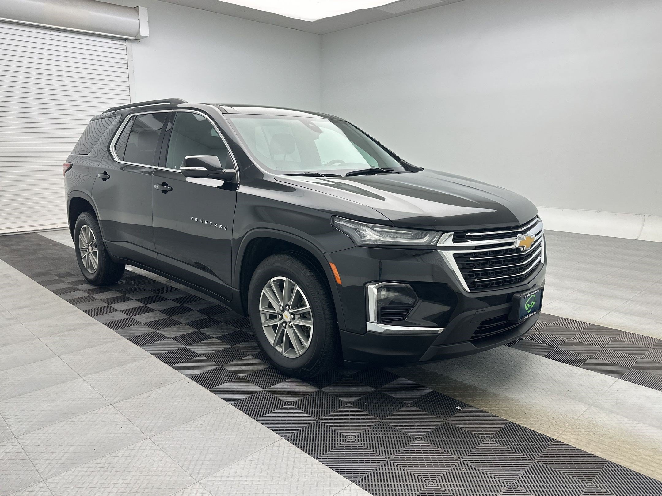 Certified 2023 Chevrolet Traverse LT w/ LPO, Floor Liner Package AWD/4WD image 7