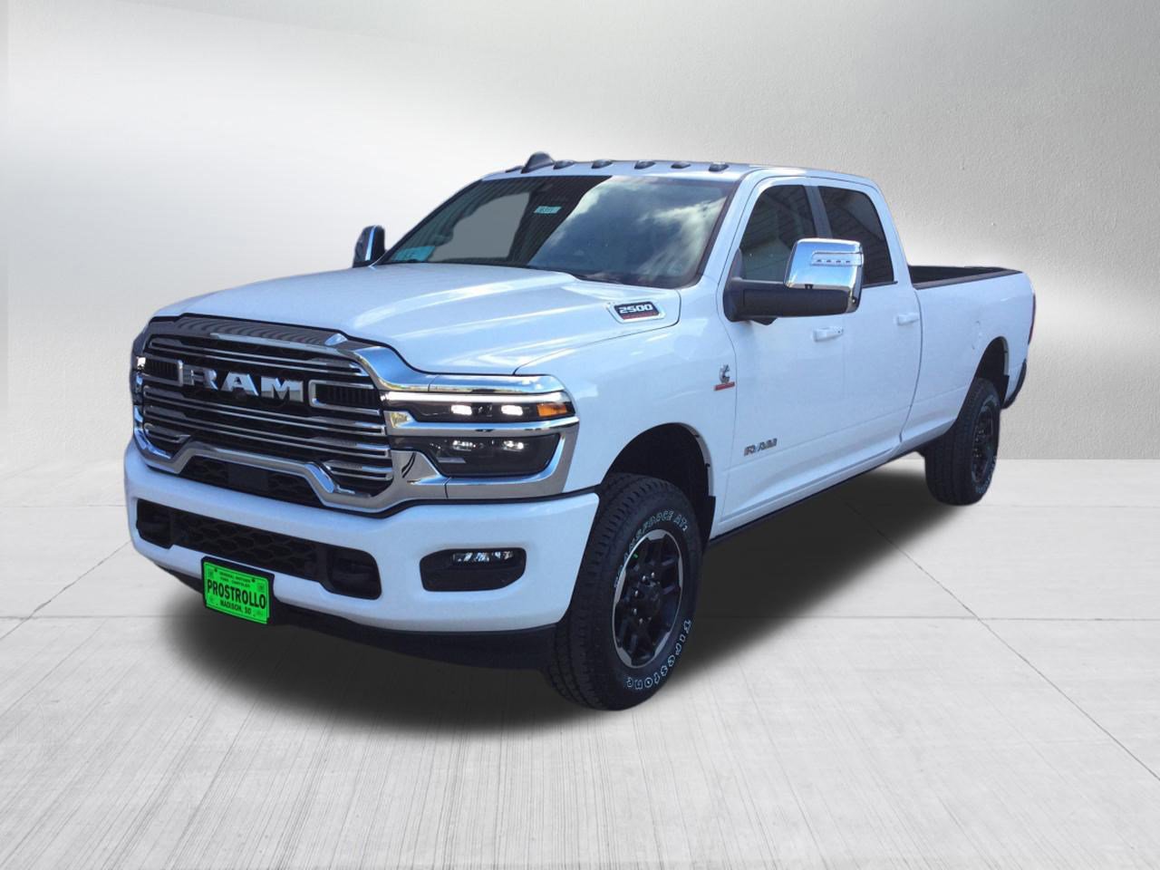 New 2026 RAM 2500 Laramie AWD/4WD image 2