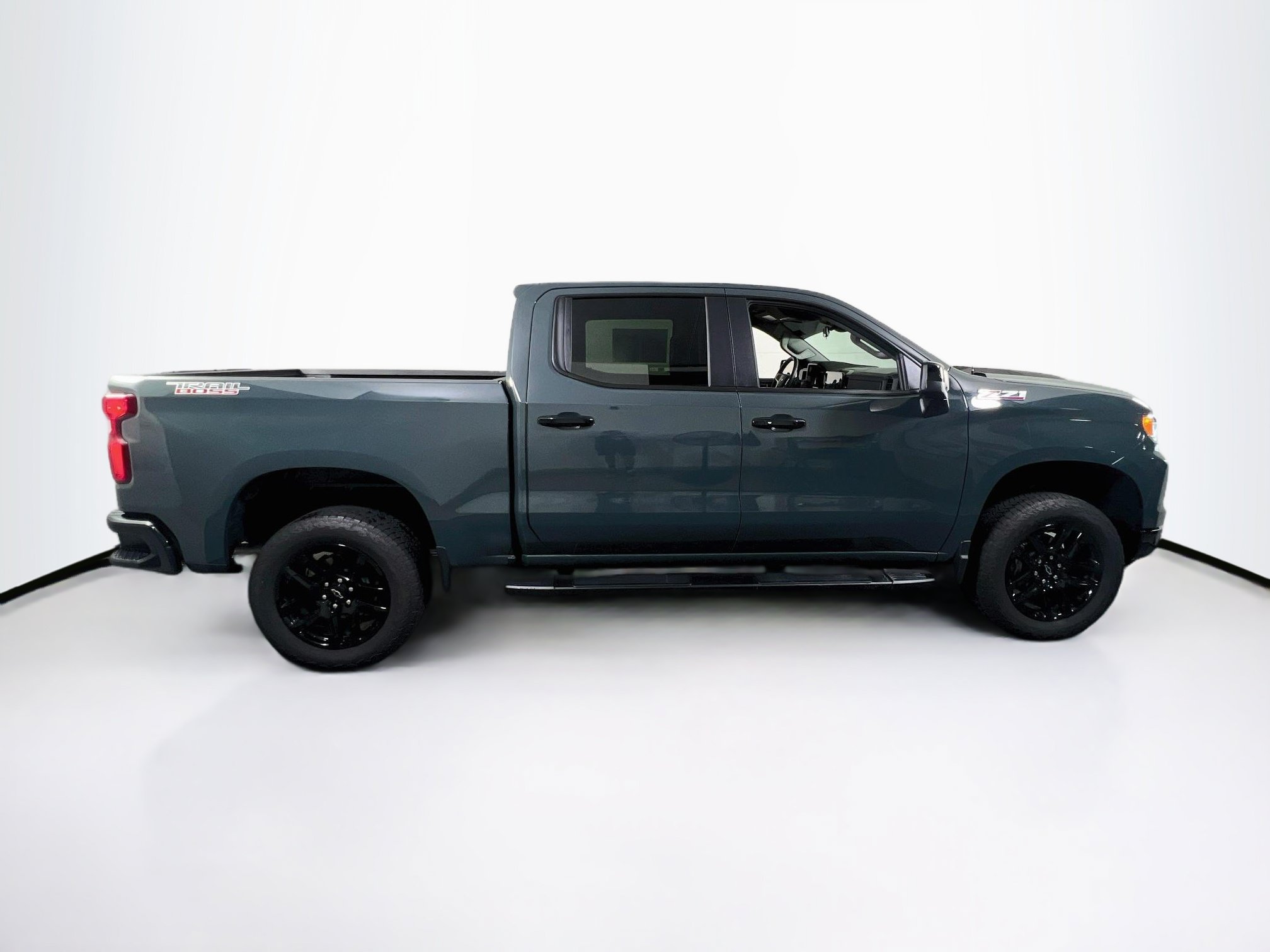 Used 2026 Chevrolet Silverado 1500 LT Trail Boss AWD/4WD image 4