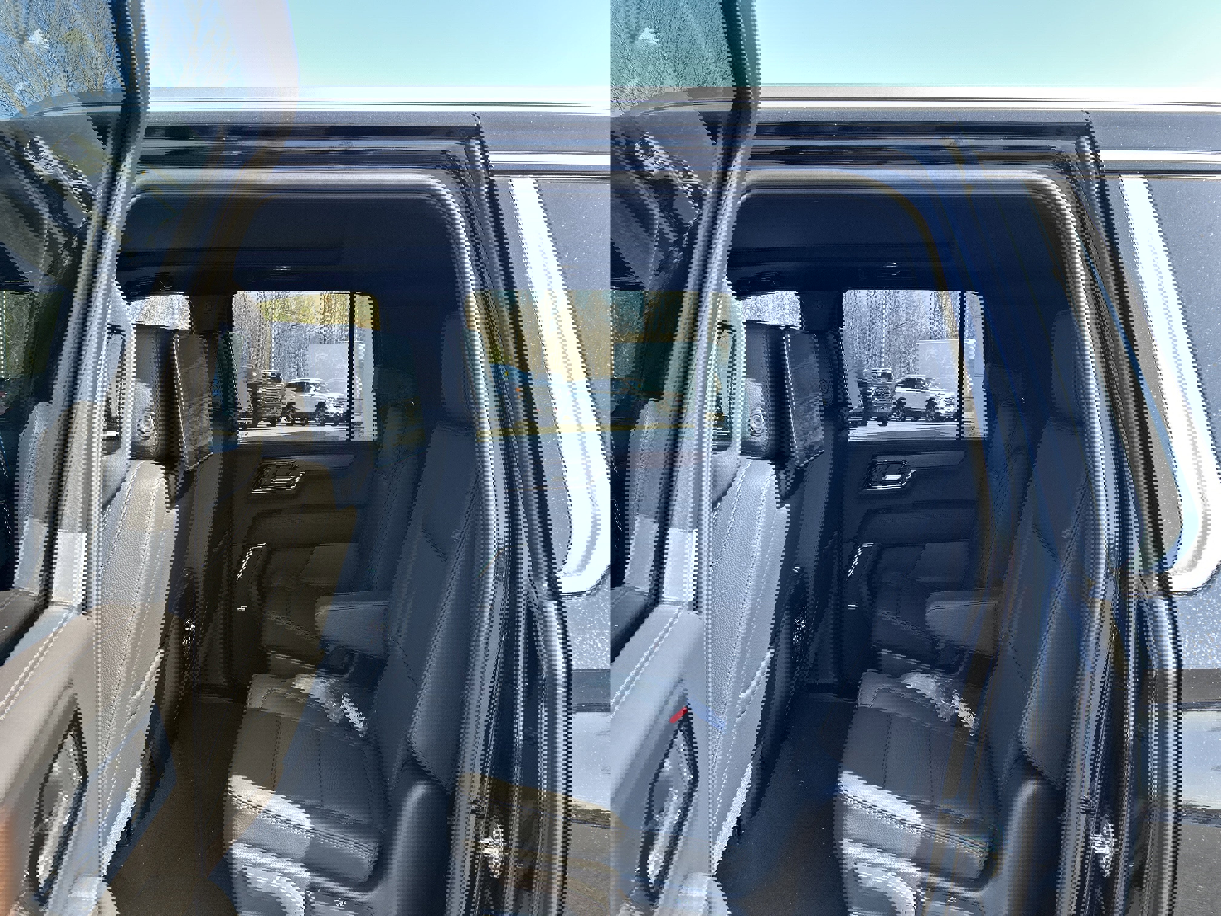 New 2026 GMC Yukon XL Denali image 13