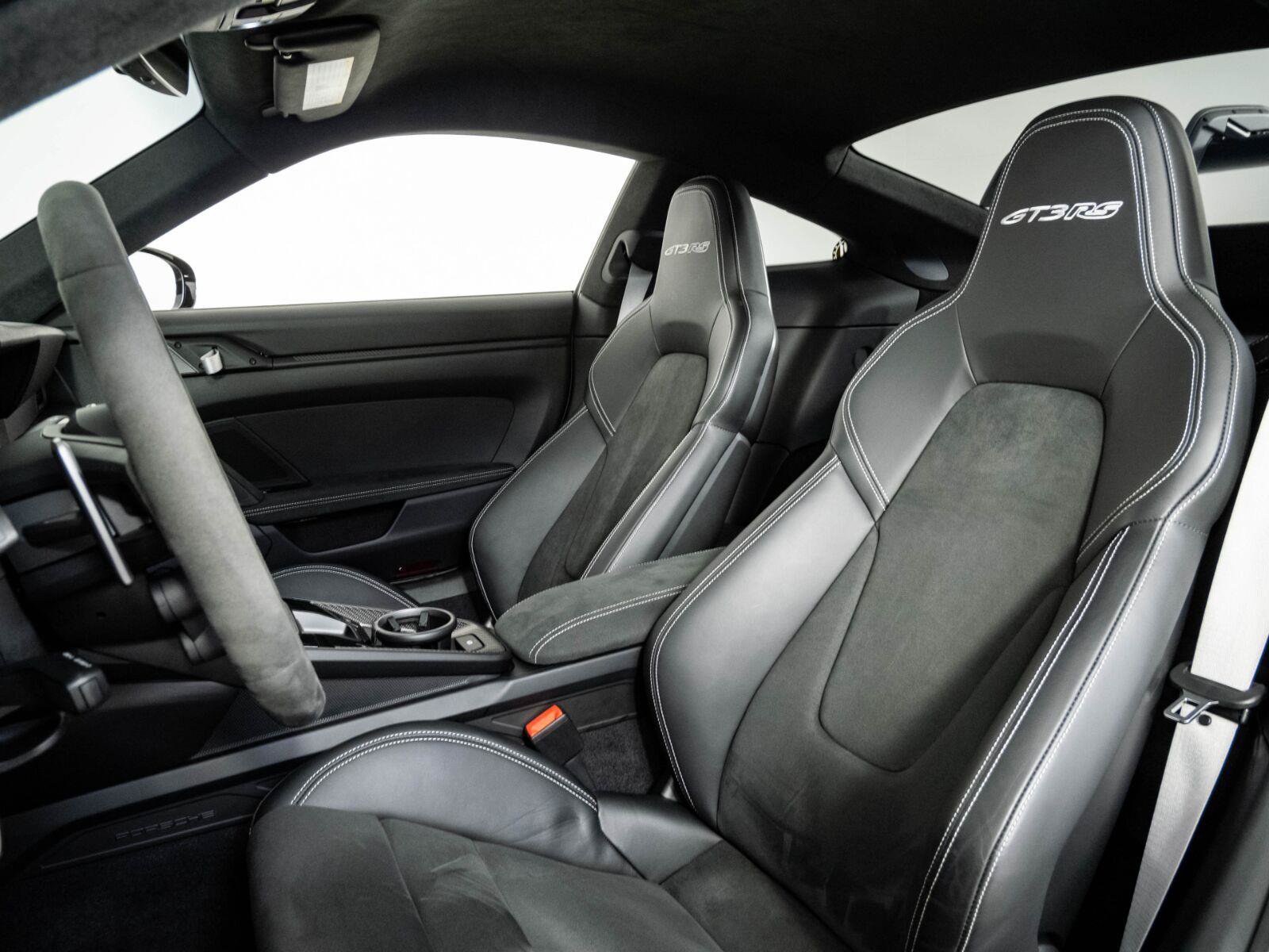 Used 2023 Porsche 911 GT3 RS RWD image 5