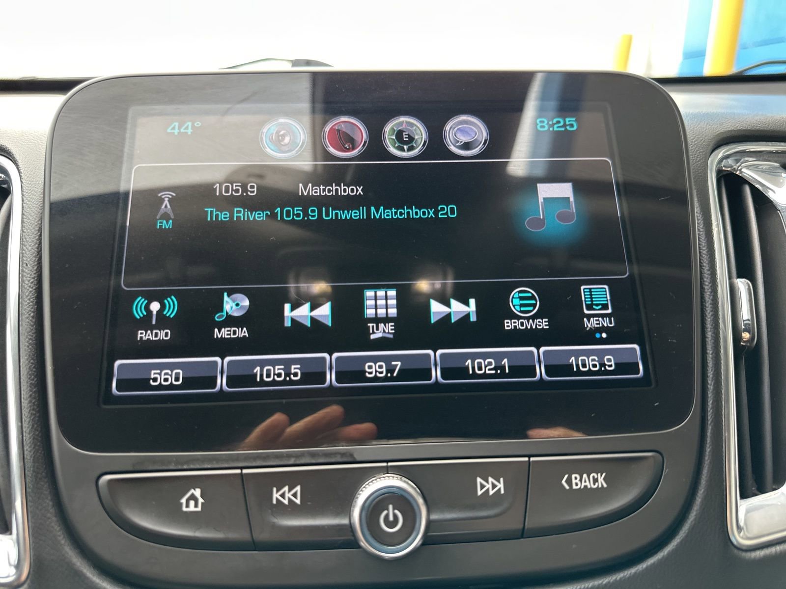 Used 2016 Chevrolet Malibu LT FWD image 16