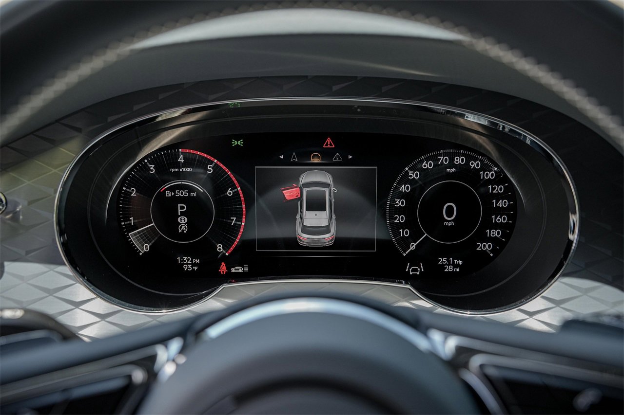 New 2025 Bentley Bentayga image 27