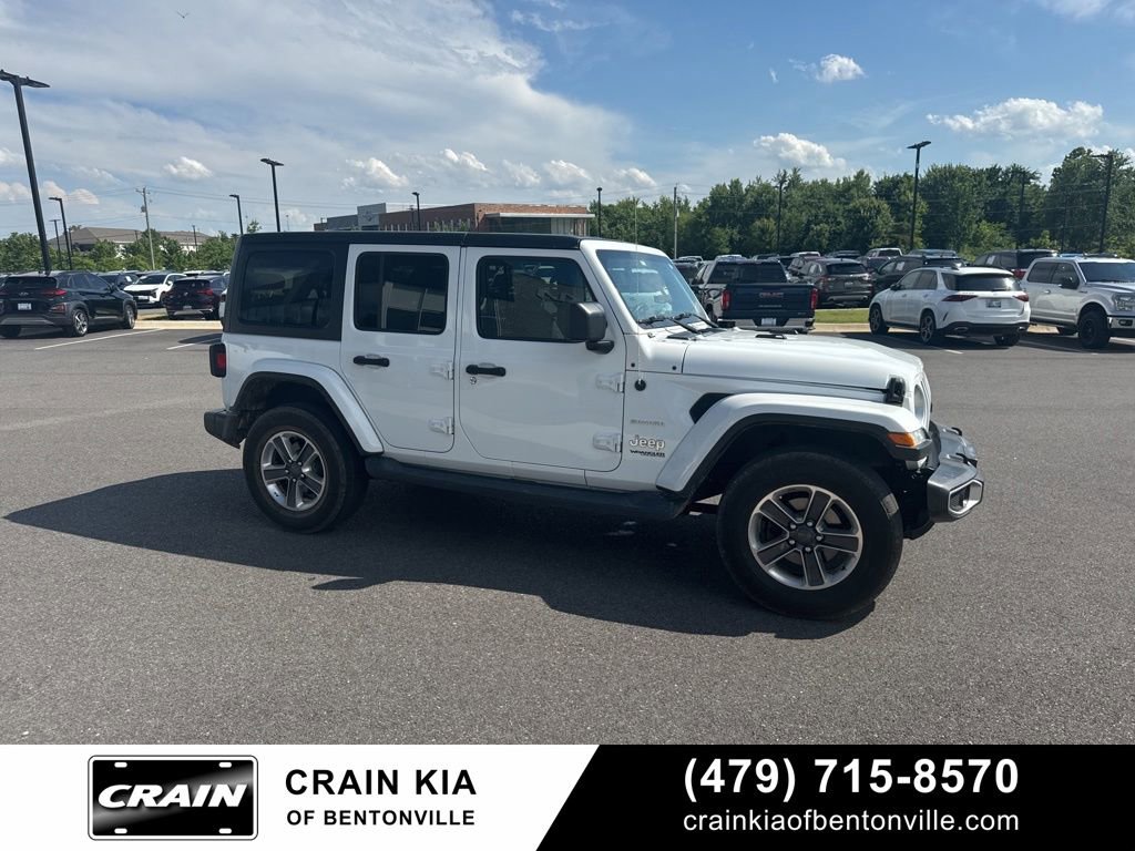 Used 2018 Jeep Wrangler Unlimited Sahara AWD/4WD image 16