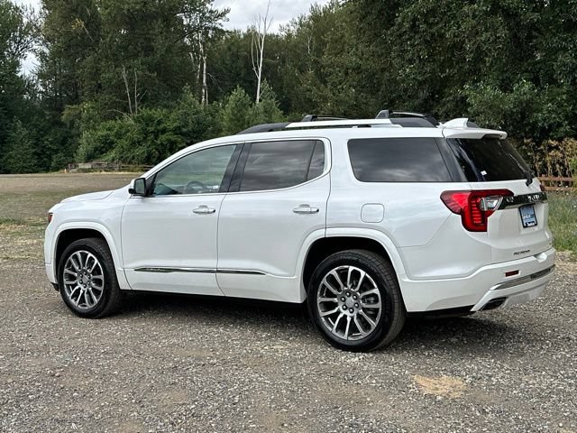 Used 2021 GMC Acadia Denali w/ Denali Ultimate Package AWD/4WD image 7