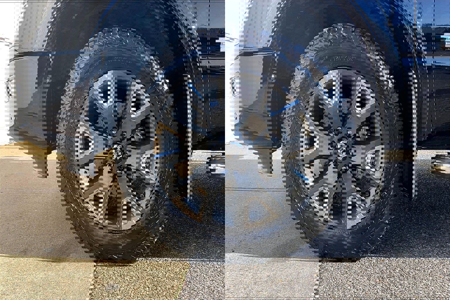 Used 2022 Nissan Titan Platinum Reserve w/ Moonroof Package image 11