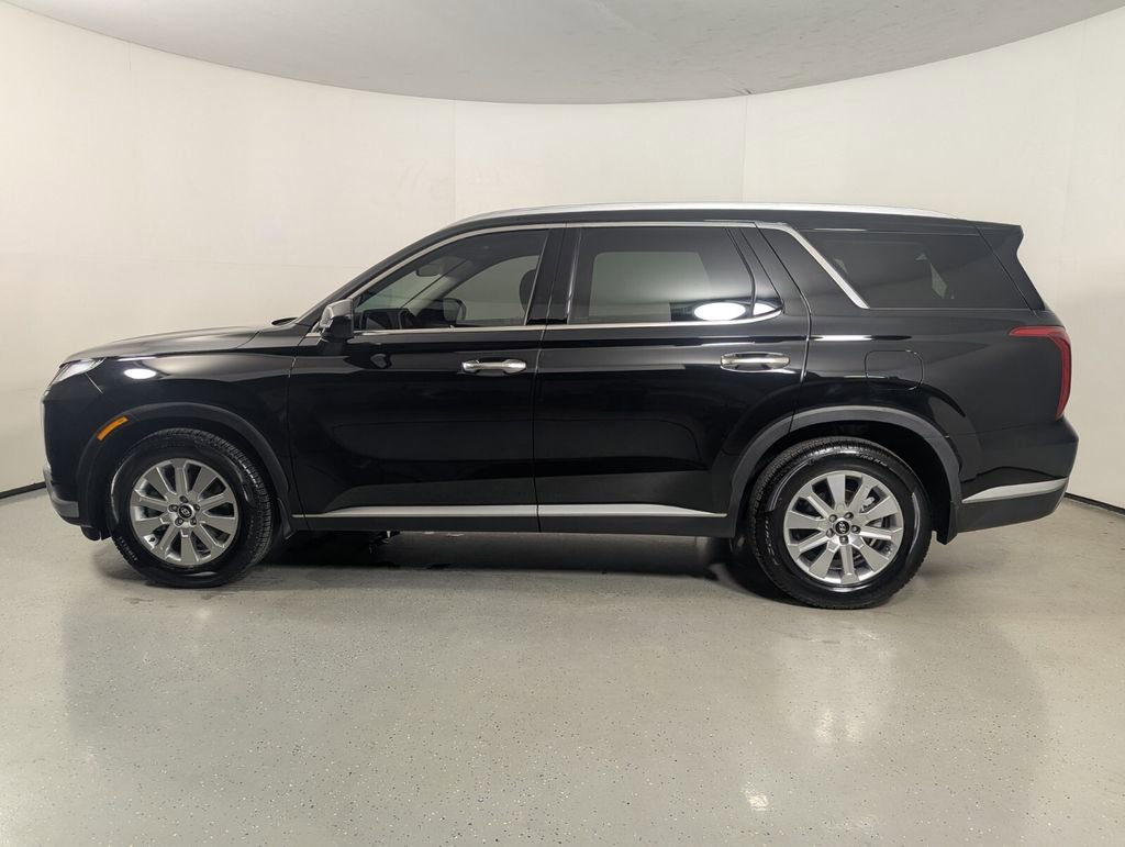 Used 2023 Hyundai Palisade SEL w/ Cargo Package FWD image 4