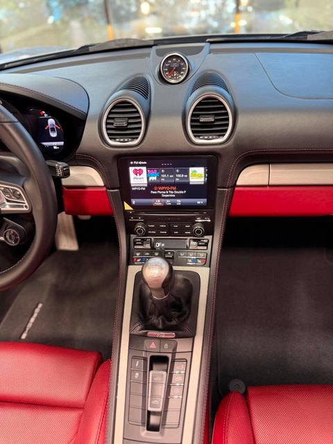 Used 2023 Porsche 718 Boxster GTS RWD image 27