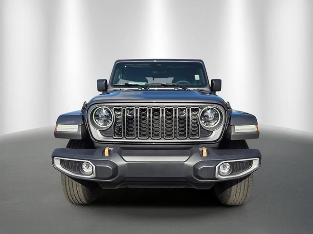 Used 2026 Jeep Gladiator Sport AWD/4WD image 2