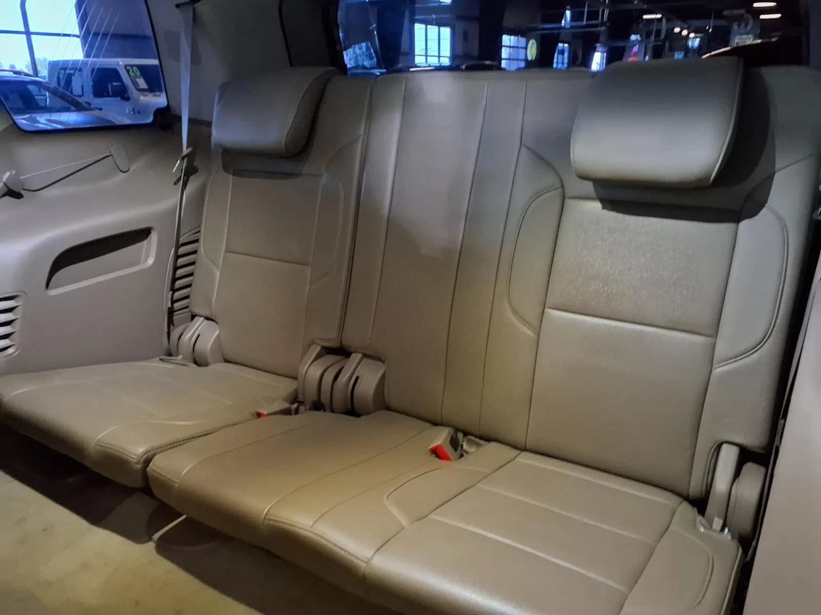 Used 2015 Chevrolet Tahoe LTZ w/ Texas Edition AWD/4WD image 14