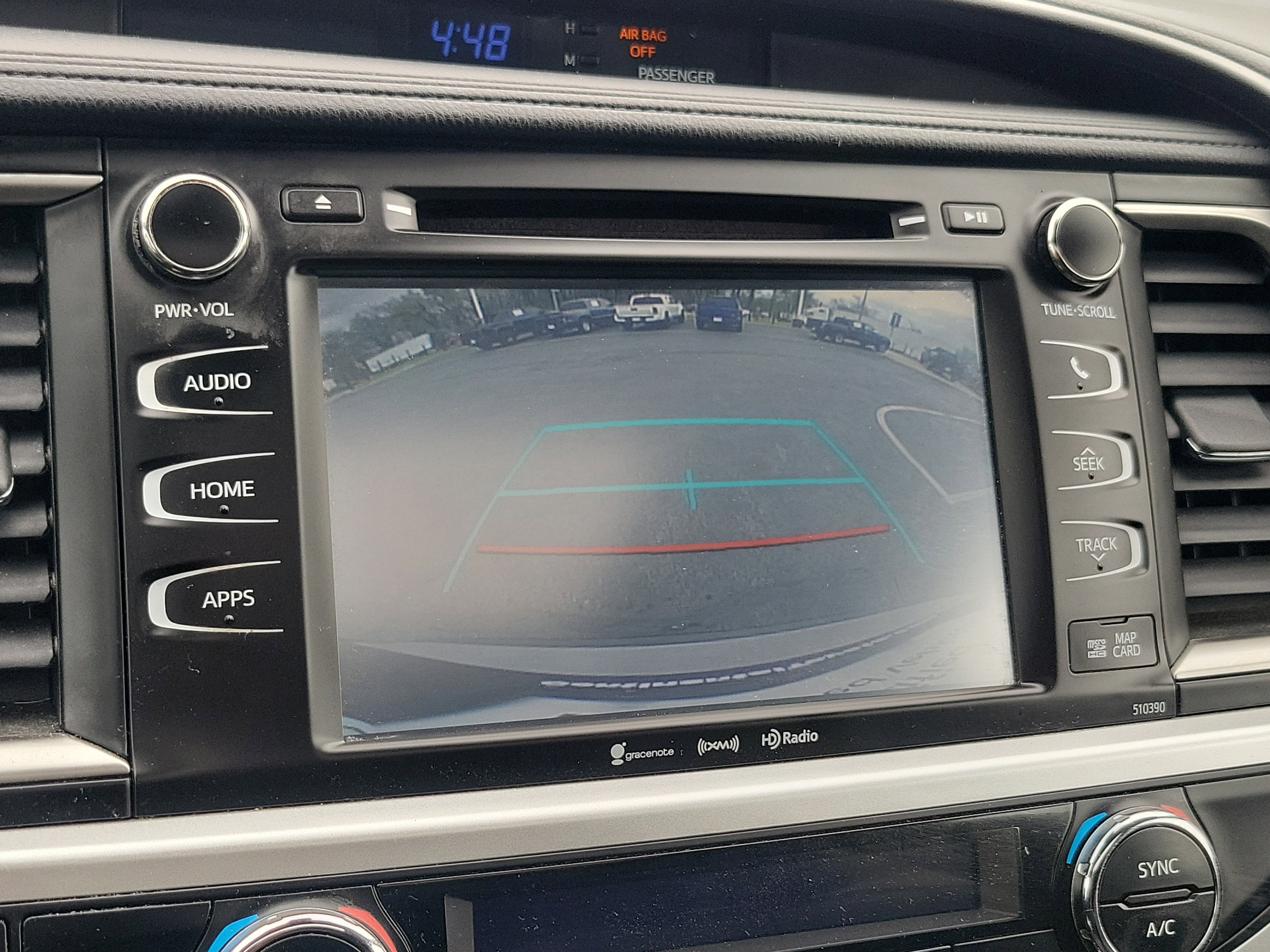 Certified 2018 Toyota Highlander SE AWD/4WD image 30