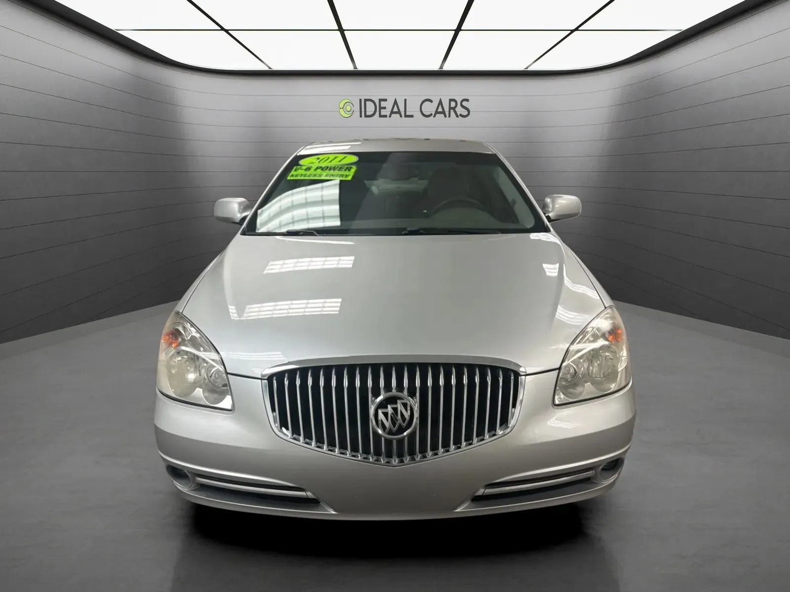 Used 2011 Buick Lucerne CX FWD image 2
