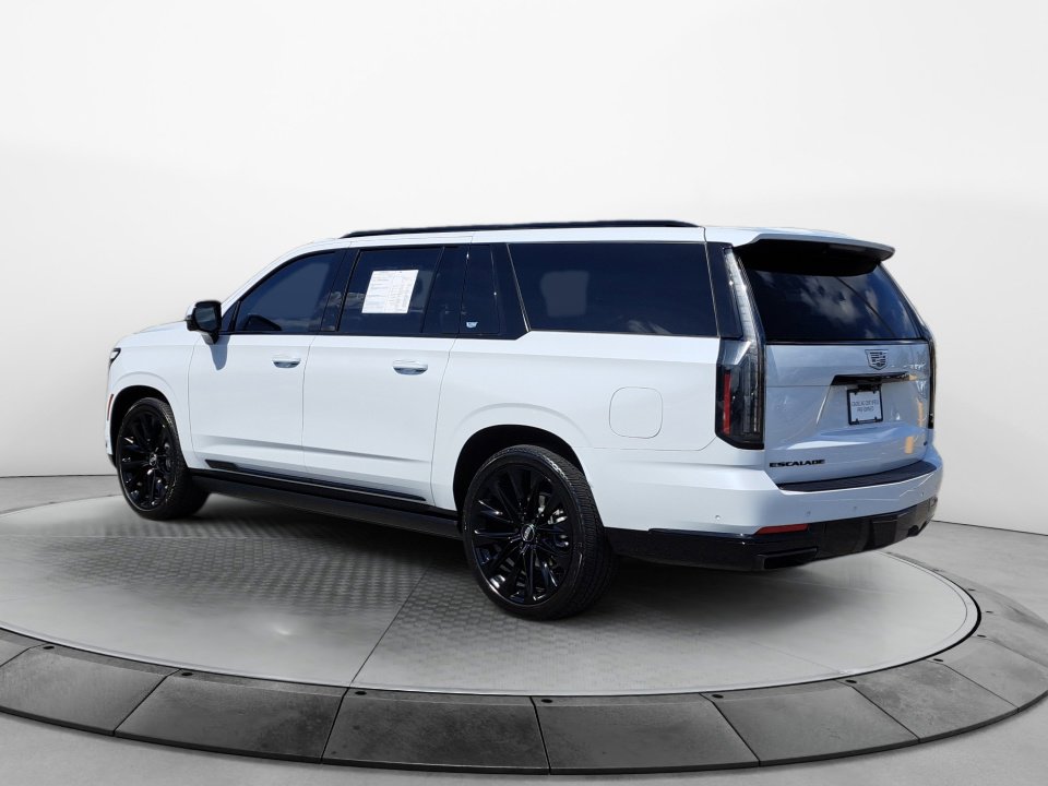 Certified 2026 Cadillac Escalade ESV Platinum Sport w/ LPO, ONYX Package image 5