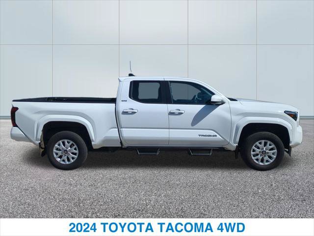 Used 2024 Toyota Tacoma SR5 AWD/4WD image 6