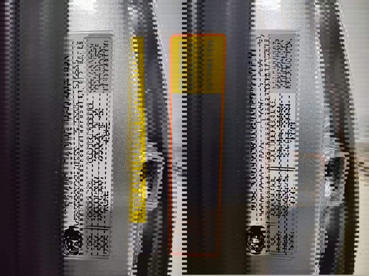 Used 2009 Pontiac G8 GXP image 23