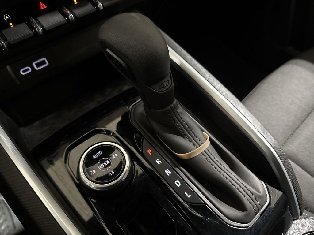 Used 2023 Chevrolet Colorado Trail Boss w/ Technology Package image 17