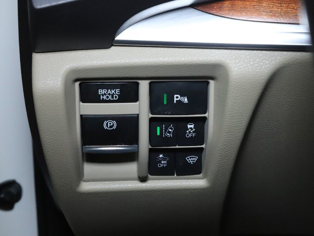 Used 2017 Acura MDX SH-AWD w/ Advance Package image 30