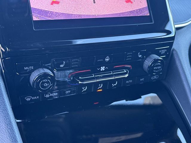 New 2025 Jeep Grand Cherokee Laredo X w/ Luxury Tech Group I image 33