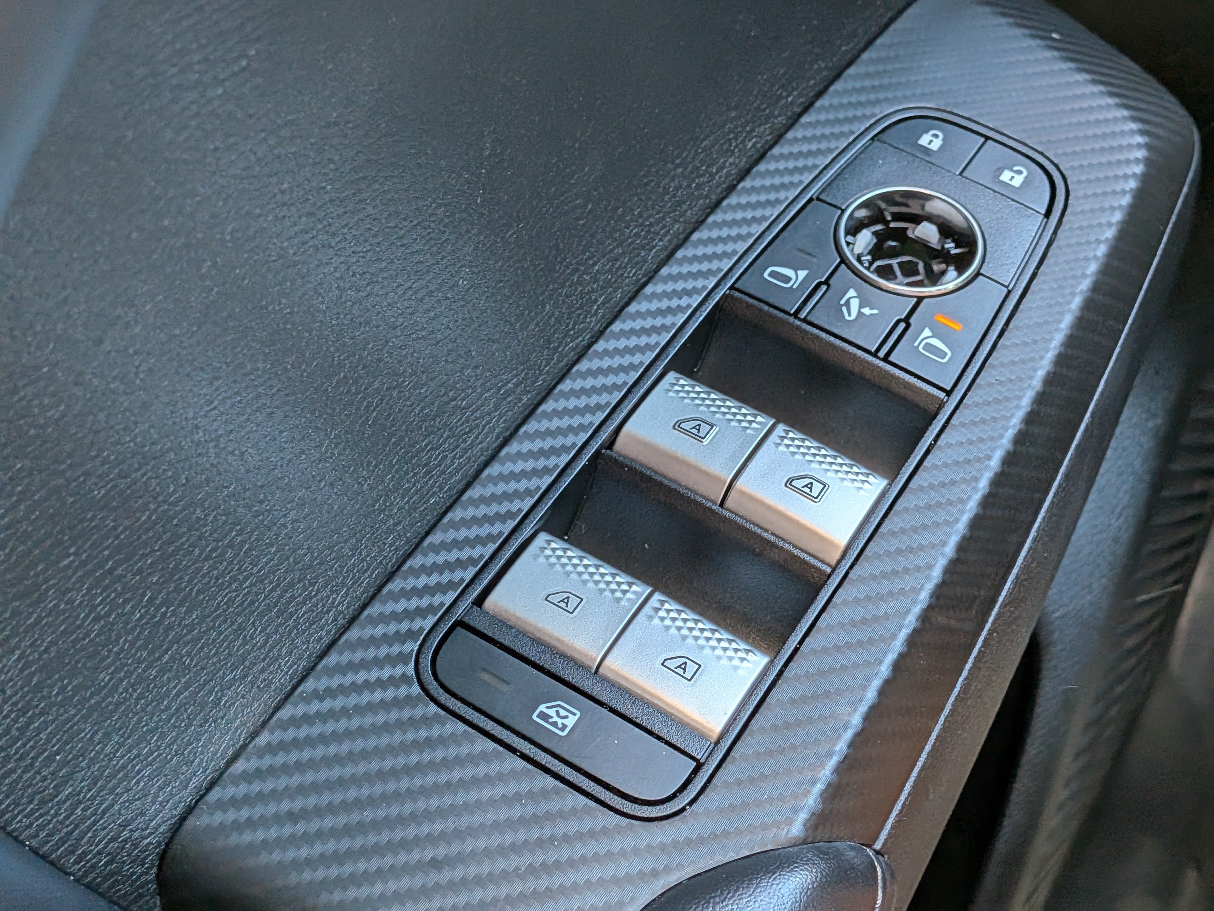 Used 2024 Mitsubishi Outlander SE Black Edition AWD/4WD image 22