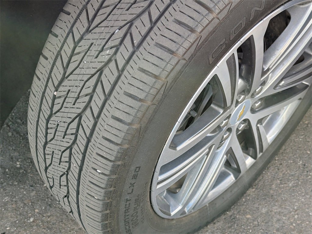 Used 2023 Chevrolet Traverse High Country w/ LPO, 'HIT The Road' Package image 48