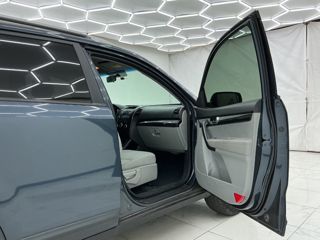 Used 2011 Kia Sorento LX AWD/4WD image 11