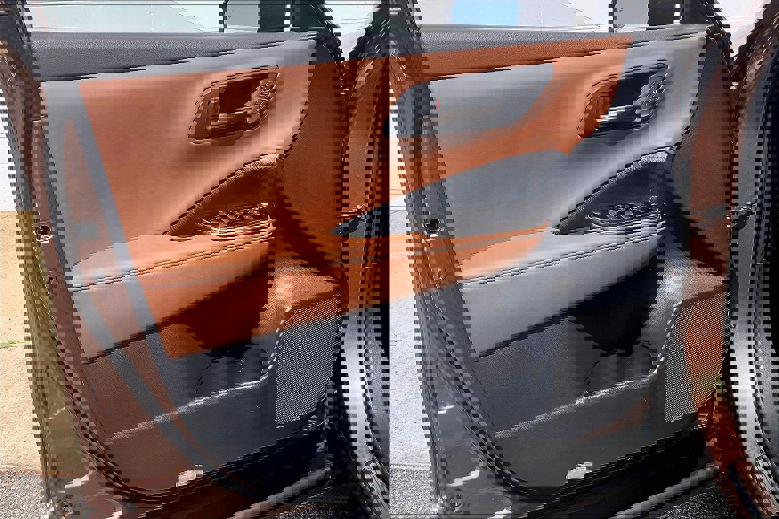 Used 2025 Toyota Crown Signia w/ Advanced Technology Package AWD/4WD image 28