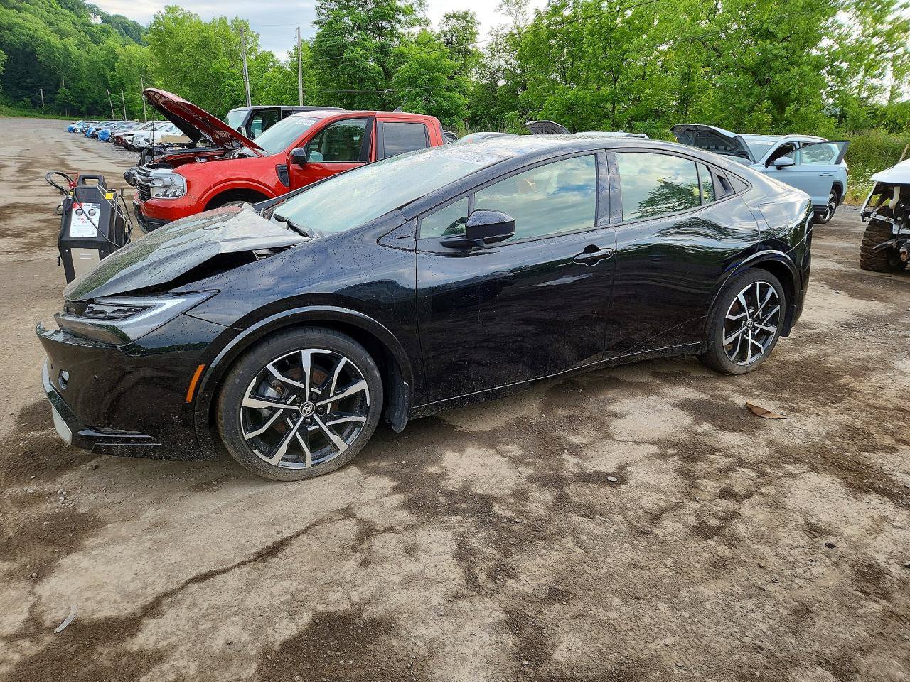 Used 2024 Toyota Prius Prime FWD image 3