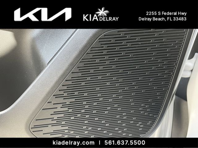 Used 2025 Chevrolet Equinox LT w/ Safety and Technology Package image 17