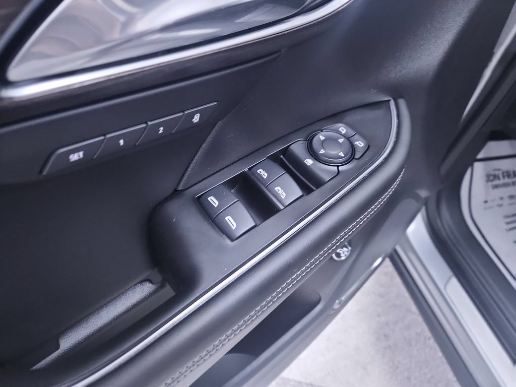 Used 2023 Buick Envision Avenir AWD/4WD image 15